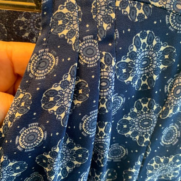 Tristan, Wrap dress. Size Small, Blue printed. Like new. - Picture 5 of 14